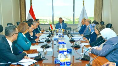 “التموين” تبحث إنشاء المركز اللوجستي العالمي لتخزين وتوزيع الحبوب بميناء شرق بورسعيد