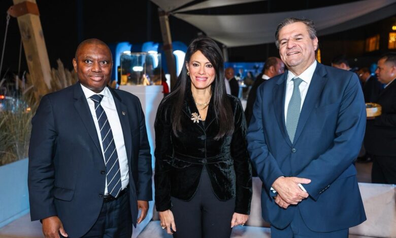 المشاط: مكتب تمثيل ستاندرد بنك يدعم التكامل الاقتصادي ويعزز من فرص التجارة والاستثمار المشاط: مكتب تمثيل ستاندرد بنك يدعم التكامل الاقتصادي ويعزز من فرص التجارة والاستثمار