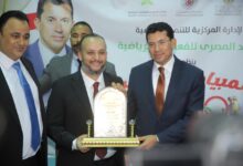 خلال مشاركته في أولمبياد الصحفيين.. الدكتور عمر عامر يثني على التنظيم ويوفر خدمات الكشف المجاني