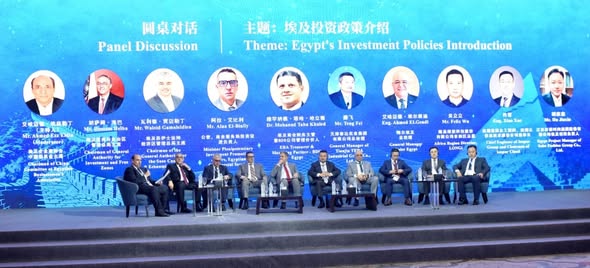 2000 شركة.. حجم الاستثمارات الصينية في مصر يتخطى حاجز الـ8 مليارات جنيه 2000 شركة.. حجم الاستثمارات الصينية في مصر يتخطى حاجز الـ8 مليارات جنيه