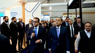 رئيس الوزراء يتفقد معرض “سمارت ديجيتال هيلث جيت” رئيس الوزراء يتفقد معرض “سمارت ديجيتال هيلث جيت”