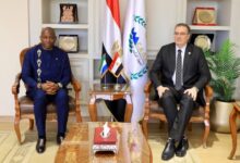 “مصر وسيراليون: تبحثان نقل الخبرات في مجال الإصلاح الإداري