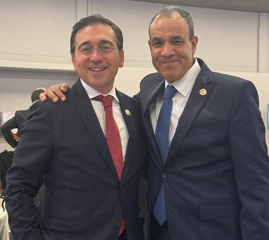 وزير الخارجية ونظيره الأسبانى يبحثان سبل تعزيز العلاقات الثنائية بين البلدين