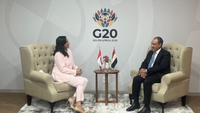 وزير الخارجية: نتطلع لتعزيز العلاقات الاقتصادية والتجارية مع كندا