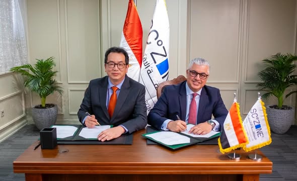 اقتصادية قناة السويس توقع عقد مشروع “إتش أند إل” الكورية للملابس الجاهزة باستثمارات 12 مليون دولار اقتصادية قناة السويس توقع عقد مشروع “إتش أند إل” الكورية للملابس الجاهزة باستثمارات 12 مليون دولار