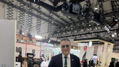 علاء نصر يوقع أحدث مؤلفاته حول تصفية الشركات في اليوم الأخير لمعرض الشارقة الدولي للكتاب