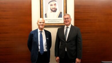 وزير البترول يبحث مع رئيس “إيني” تسريع برامج الاستكشاف والإنتاج ونقل الغاز القبرصي لمصر