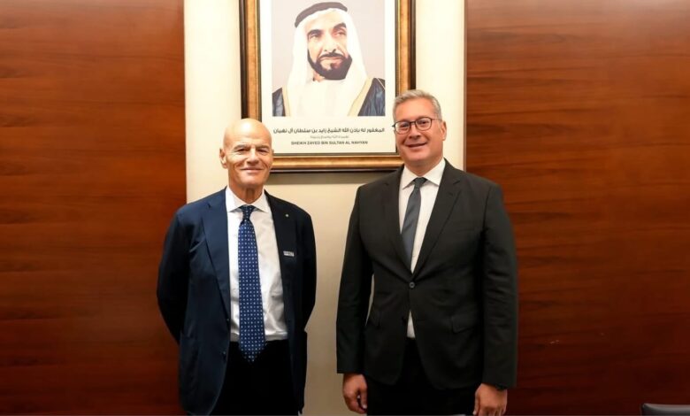 وزير البترول يبحث مع رئيس “إيني” تسريع برامج الاستكشاف والإنتاج ونقل الغاز القبرصي لمصر وزير البترول يبحث مع رئيس “إيني” تسريع برامج الاستكشاف والإنتاج ونقل الغاز القبرصي لمصر