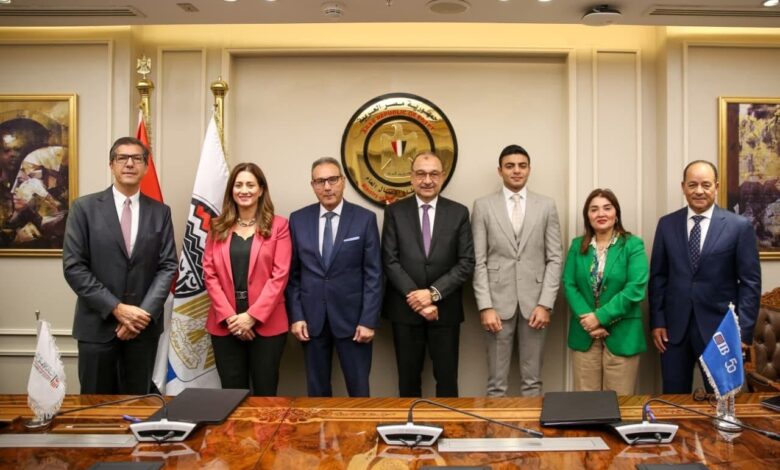 تحالف مصرفي من “الأهلي المصري” و”CIB” يمول أول مصنع لإنتاج حبيبات الكلور في مصر