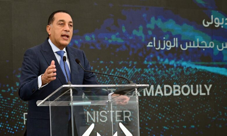 رئيس الوزراء: مصر تمتلك بنية صناعية قوية تؤهلها لتصبح مركزًا إقليميًا لصناعة السيارات رئيس الوزراء: مصر تمتلك بنية صناعية قوية تؤهلها لتصبح مركزًا إقليميًا لصناعة السيارات