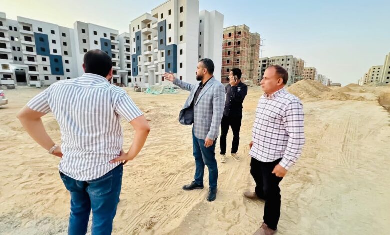 إنجازات متسارعة: العبور الجديدة تواصل تنفيذ 143 عمارة ضمن مشروع الإسكان الأخضر إنجازات متسارعة: العبور الجديدة تواصل تنفيذ 143 عمارة ضمن مشروع الإسكان الأخضر