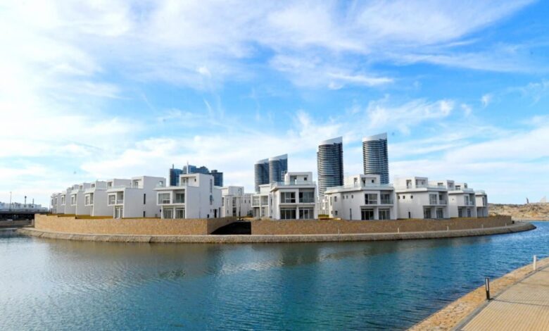 وزير الإسكان يتفقد برج LD08 وكومبوند “مزارين” بالعلمين الجديدة وزير الإسكان يتفقد برج LD08 وكومبوند “مزارين” بالعلمين الجديدة