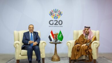 وزيرا خارجية المملكة ومصر يبحثان العلاقات الثنائية وتطورات الملفات الإقليمية والدولية