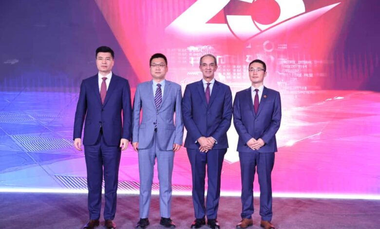 بالصور.. هواوي تحتفل بمرور 25 عامًا من الابتكار والشراكة في مصر بالصور.. هواوي تحتفل بمرور 25 عامًا من الابتكار والشراكة في مصر