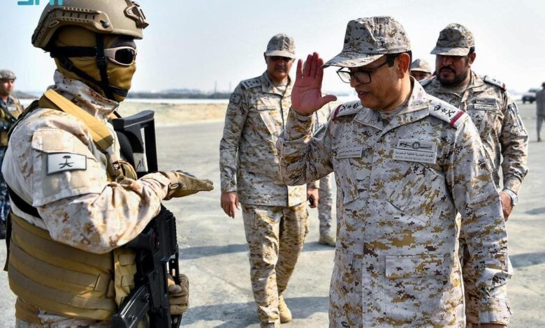 اختتام مناورات “الموج الأحمر 8” بقاعدة الملك فيصل البحرية