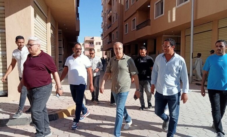 وفد من وزارة الإسكان يزور محافظة البحر الأحمر لتقديم الدعم الفني ومتابعة المشروعات