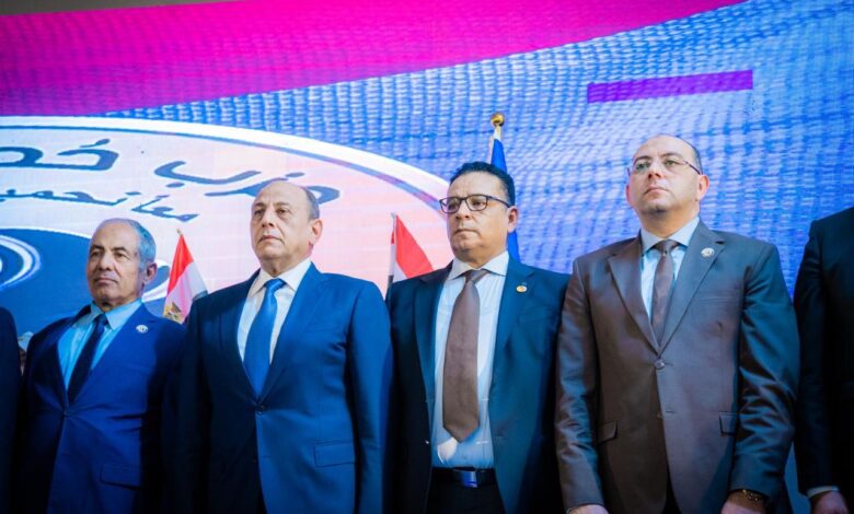 الفريق محمد عباس حلمي يقود مؤتمراً جماهيرياً لحزب حماة الوطن في كفر الشيخ لدعم مرشحيه في انتخابات النواب