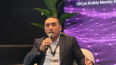 أحمد عنايت: مستقبل المدفوعات الرقمية يعتمد على الهاتف المحمول وبناء منظومة دفع موحدة تدعم الشمول المالي أحمد عنايت: مستقبل المدفوعات الرقمية يعتمد على الهاتف المحمول وبناء منظومة دفع موحدة تدعم الشمول المالي