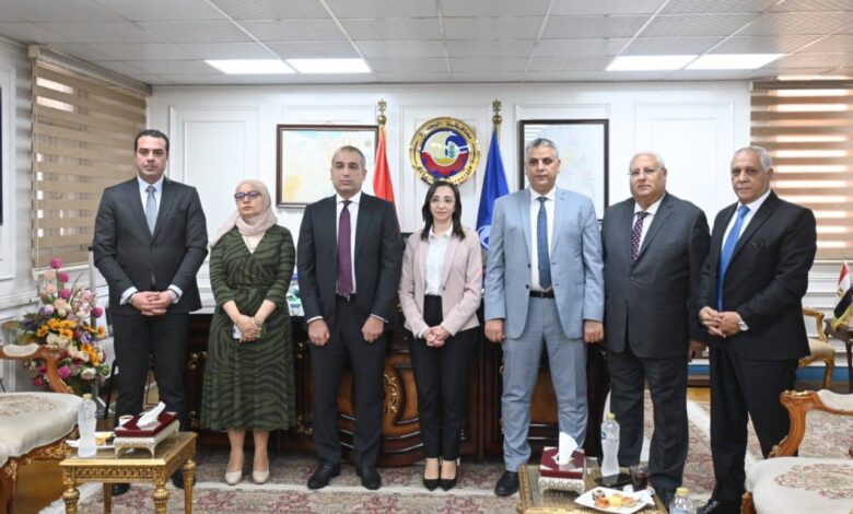 رئيس البنك الزراعي المصري ومحافظ البحيرة يبحثان تعزيز التعاون في دعم المزارعين «صور» رئيس البنك الزراعي المصري ومحافظ البحيرة يبحثان تعزيز التعاون في دعم المزارعين «صور»