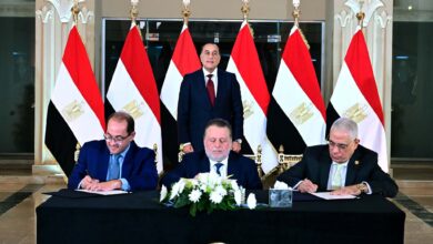 بحضور حسن عبدالله.. رئيس الوزراء يشارك في حفل تسليم النيابة العامة مضبوطات ذهبية للبنك المركزي «صور» 