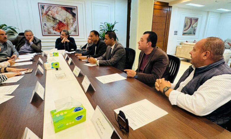 مجلس أمناء حدائق أكتوبر يناقش ملفات الصحة والتعليم والعمل والحماية المدنية في جلسته الـ12 