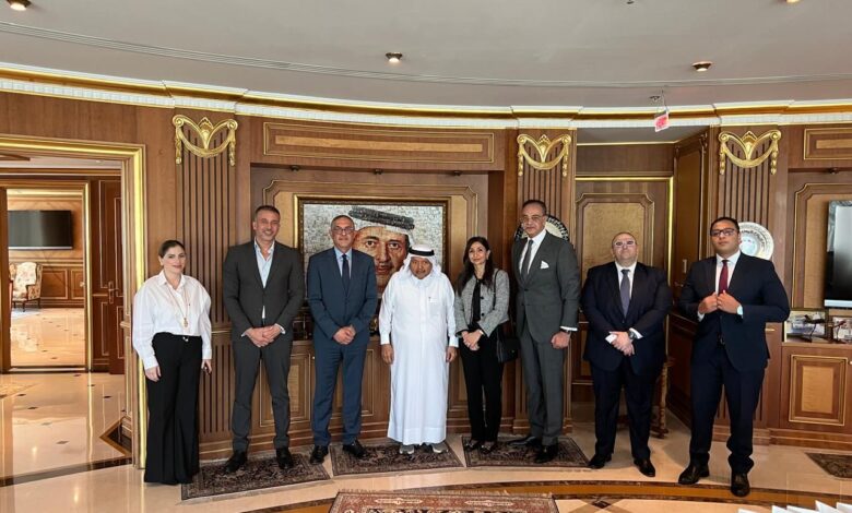 هيبة يلتقي رئيس رابطة رجال الأعمال القطريين لعرض فرص الاستثمار بمصر