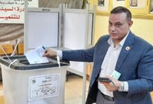 الدكتور مختار همام يدلي بصوته في انتخابات النواب بسوهاج 