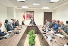 تحالف دولي بقيادة “المقاولون العرب” يعرض أحدث تكنولوجيا تحلية المياه على وزارة الإسكان