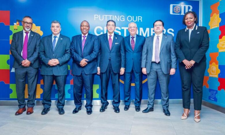 هشام عز العرب يقود وفدًا رفيعًا إلى كينيا لدعم توسعات البنك التجاري الدولي