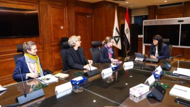 وزيرة التخطيط تستقبل رئيس شركة بروباركو الفرنسية لبحث تعزيز الشراكة وتمكين القطاع الخاص