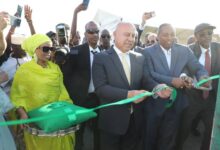 وزير الصناعة والنقل يفتتح أكبر محطة شمسية في جيبوتي لتعزيز العلاقات الاستراتيجية بين البلدين