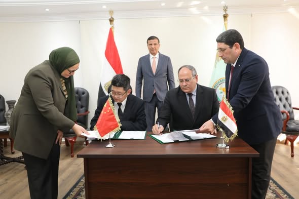 مذكرة تفاهم بين “البحوث الزراعية” وكبرى المؤسسات الأكاديمية الصينية لتعزيز التعاون المشترك وتبادل الخبرات مذكرة تفاهم بين “البحوث الزراعية” وكبرى المؤسسات الأكاديمية الصينية لتعزيز التعاون المشترك وتبادل الخبرات