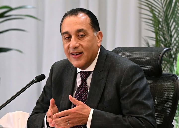 مدبولي: الإعلان عن خطة خفض الدين العام قريبًا بالتعاون مع البنك المركزي