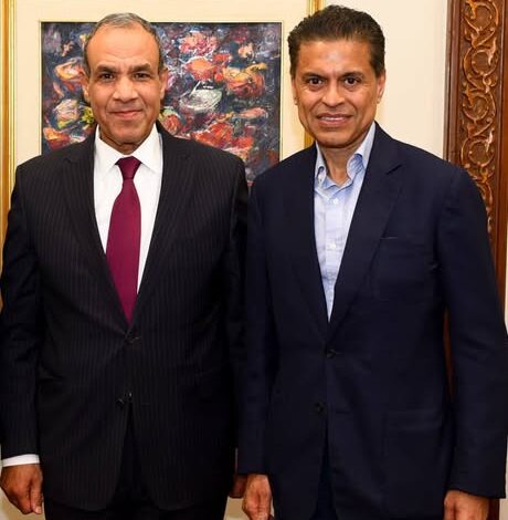 وزير الخارجية يلتقي الإعلامي الأمريكي “فريد زكريا”