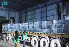 قوافل المساعدات الإغاثية السعودية تواصل تدفقها على قطاع غزة