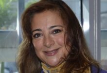 من الخط الساخن إلى القيادة.. رحلة غادة غيث في عالم الاتصالات المؤسسية