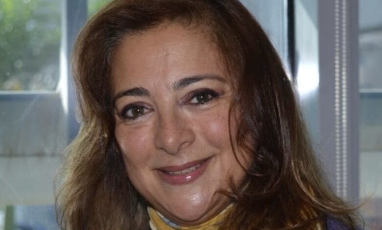 من الخط الساخن إلى القيادة.. رحلة غادة غيث في عالم الاتصالات المؤسسية من الخط الساخن إلى القيادة.. رحلة غادة غيث في عالم الاتصالات المؤسسية