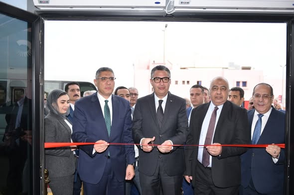 وزير التموين يفتتح الفرع الرابع لمنافذ «كاري أون» بمدينة الإنتاج الإعلامي وزير التموين يفتتح الفرع الرابع لمنافذ «كاري أون» بمدينة الإنتاج الإعلامي