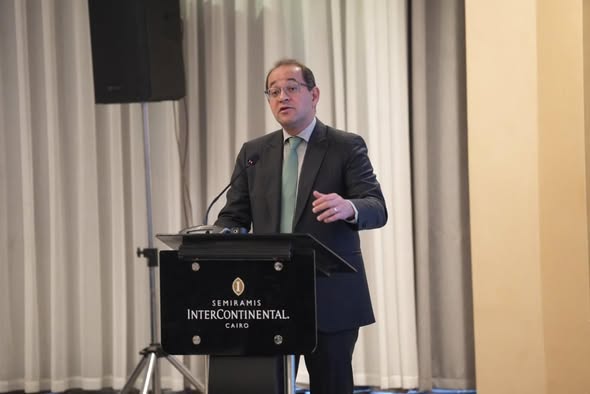 وزير المالية: القطاع الخاص يشهد نموًا قويًا بنسبة 73% وزير المالية: القطاع الخاص يشهد نموًا قويًا بنسبة 73%