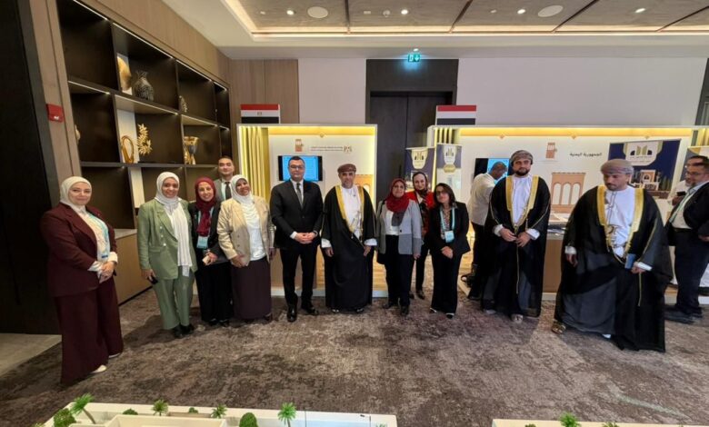 وزير الإسكان يبحث مع نظيره العماني سبل تعزيز التعاون في المدن الجديدة المستدامة وزير الإسكان يبحث مع نظيره العماني سبل تعزيز التعاون في المدن الجديدة المستدامة