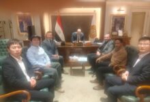 “العمل” تواصل تسهيل الإجراءات للمستثمرين لاستخراج تصاريح عمل الأجانب