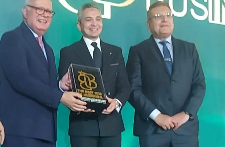 اتحاد المستثمرين الأفروآسيوي يكرم أحمد جمال تقديرًا لإسهاماته في قطاع التطوير العقاري اتحاد المستثمرين الأفروآسيوي يكرم أحمد جمال تقديرًا لإسهاماته في قطاع التطوير العقاري