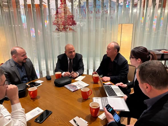 وزير الكهرباء يبحث مع مجموعة شركات ” إنكورا” و”جوتيانج ” و”هونغجى” توطين صناعة المهمات الكهربائية وزير الكهرباء يبحث مع مجموعة شركات ” إنكورا” و”جوتيانج ” و”هونغجى” توطين صناعة المهمات الكهربائية