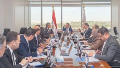 3 وزراء يناقشون آليات تعزيز الاستثمار في قطاع السياحة