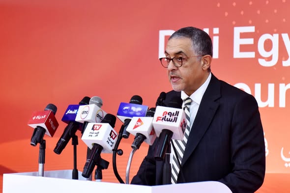 حسام هيبة يعلن عن مشروع صناعي جديد باستثمارات ٢٠٠ مليون دولار حسام هيبة يعلن عن مشروع صناعي جديد باستثمارات ٢٠٠ مليون دولار