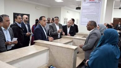 رئيس الوزراء يتفقد مجمع خدمات المواطنين بقرية “الودى” ضمن مشروعات “حياة كريمة ” بالصف