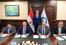 وزير البترول يشهد توقيع عقد تمويل مجمع إنتاج السيليكون المعدني بـ140 مليون دولار