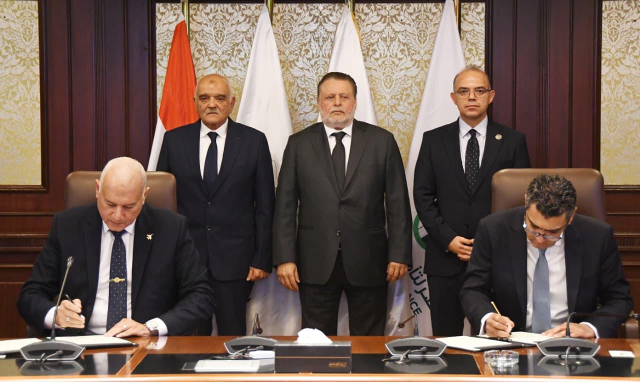 محافظ البنك المركزي يشهد توقيع شراكة لتنفيذ مبادرة “مصر معاكم” لدعم أبنـاء الشهداء والمصابين