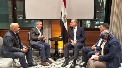 وزير الإنتاج الحربي يبحث مع شركات أمريكية ويونانية تعزيز التعاون في الصناعات الدفاعية وزير الإنتاج الحربي يبحث مع شركات أمريكية ويونانية تعزيز التعاون في الصناعات الدفاعية