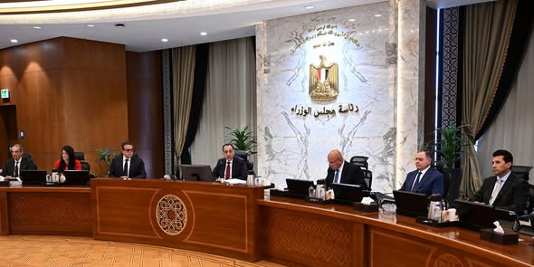 خلال اجتماعه الأسبوعي.. رئيس الوزراء يوجه بسرعة الإنتهاء من مشروعات حياة كريمة